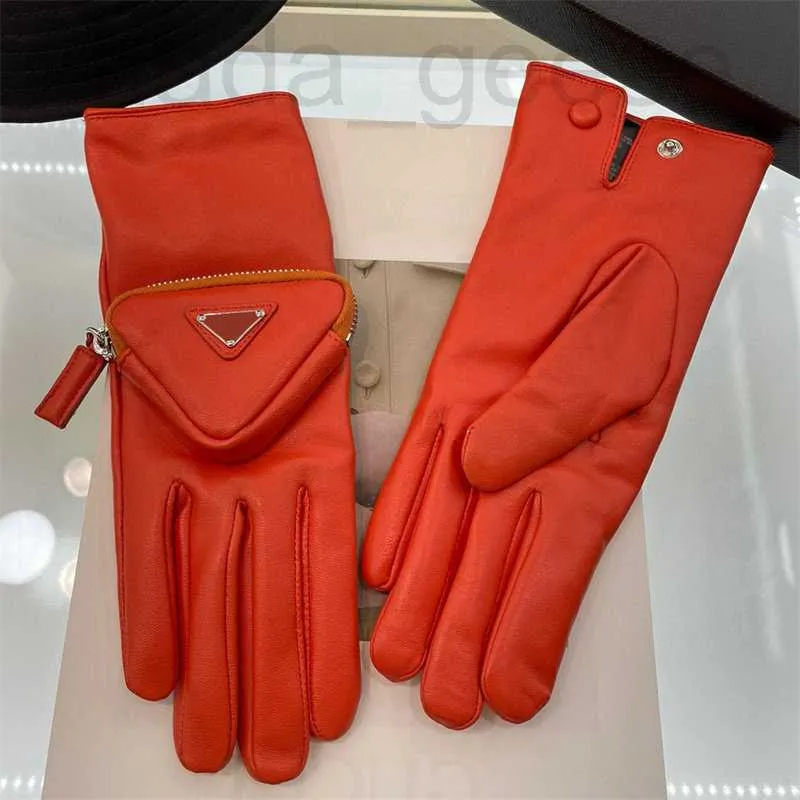 Five Fingers Gloves designer luxury Designer Man Glove Winter Leather Warm Finger Women Luxurys Designers Mittens Open-palm Motorcycle Sport Mitts Baseball IVZD