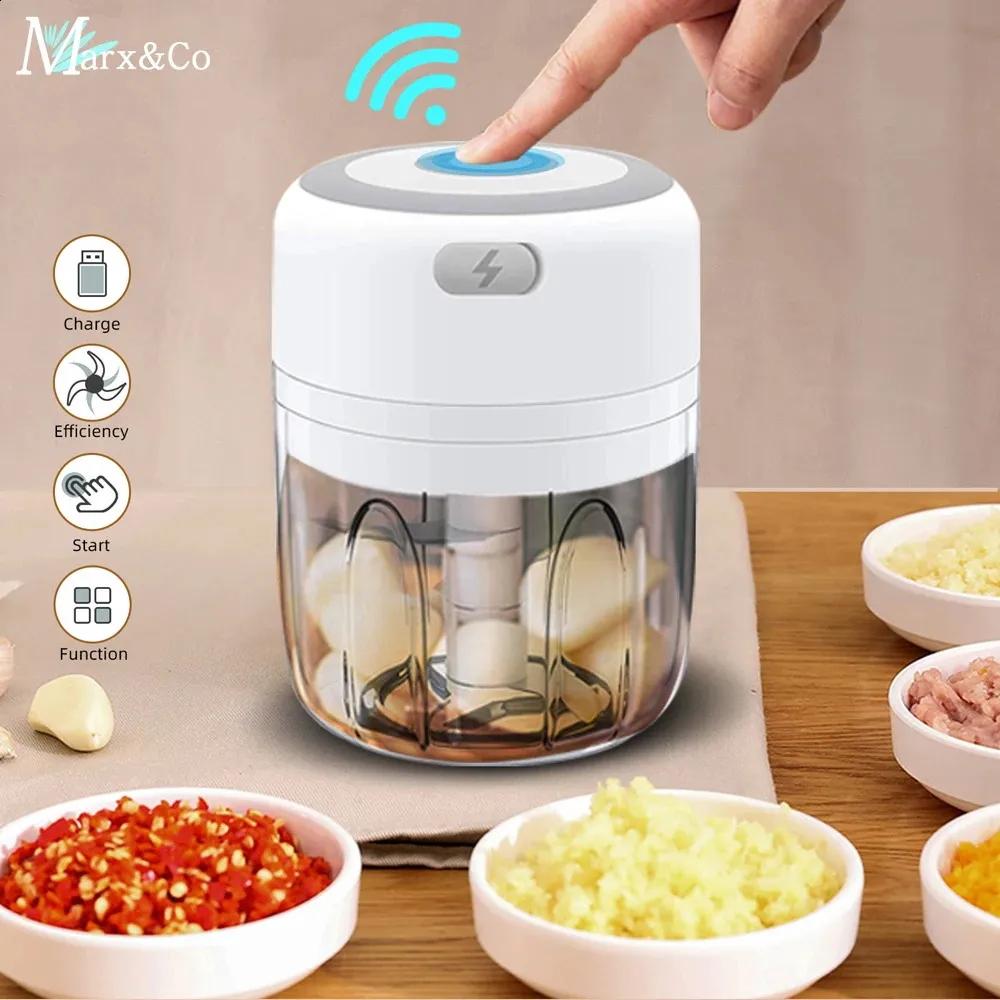 Vattenflaskor 100 250 ml Mini Electric Electric Vitlökskross Vegetabilisk Cutter Chili Masher Hållbar Chopper USB Laddning Kök Tillbehör 231116