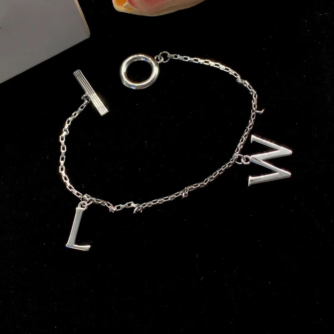 Lowes for Designer LOW Jewelry Bracelet cadeau de Noël pour femme Rose ronde scintillante Halo