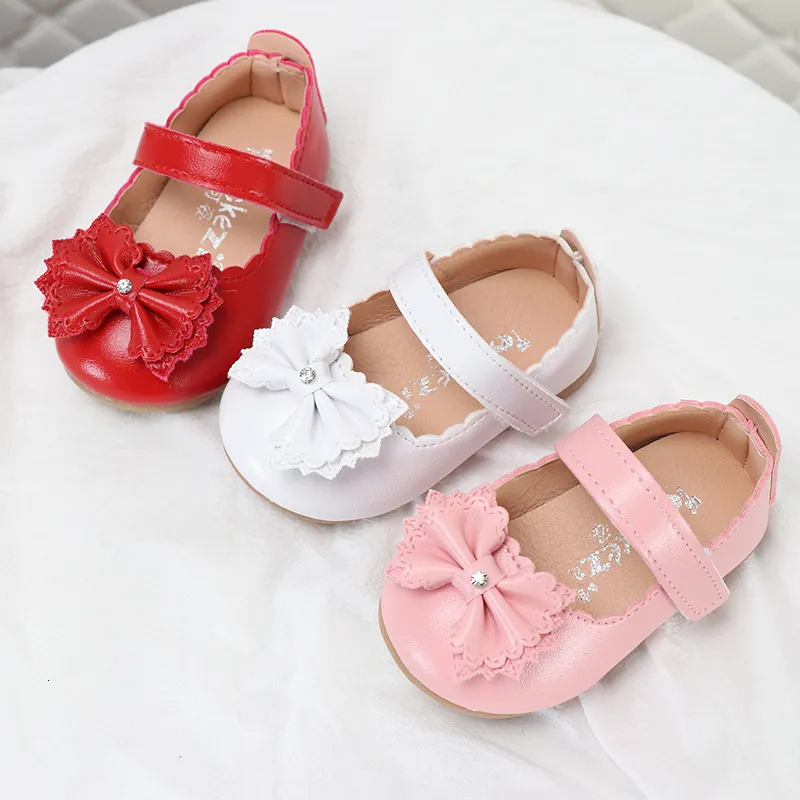 Sandalen Est zomer Kinderschoenen Fashion LeaHter Sweet Born Sandals For Girls Toddler Baby Breathable Crystal Infant Shoe F01214 230417