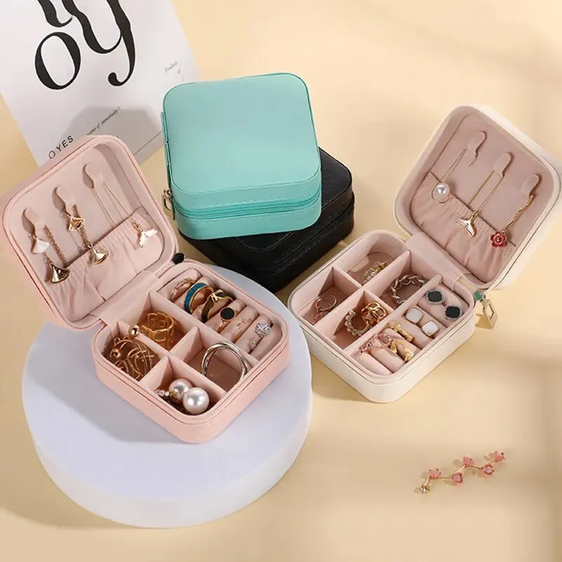 Smycken lådor mini förvaringslåda bärbara hemresor örhängen halsband fodral för kvinnor ringrangör pu läder display 231117
