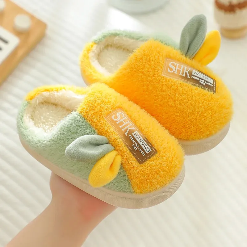 Pantofole in cotone caldo per 3-8 anni Bambini Ragazzi Ragazze Autunno Inverno Casa Peluche Simpatico cartone animato Scarpe basse con pavimento in legno per interni 231117