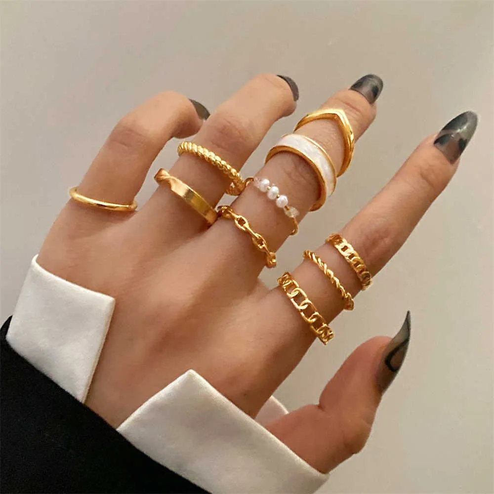 Pierścienie opaski iparam vintage metalowy geometryczny zestaw pierścienia złącza dla kobiet w łańcuchu punkowym Twisted Circle Pearl Finger Pierścień minimalistyczny biżuteria Prezent AA230417