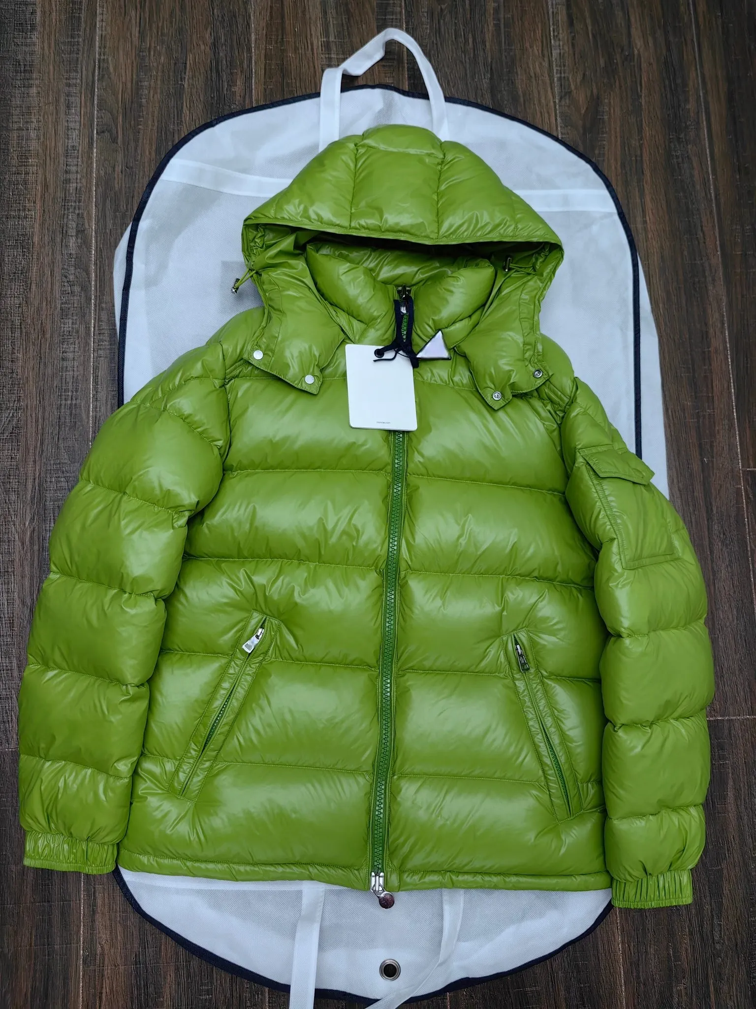 Premium Mens Puffer Down Jacket With Zip Up And Padded Patch Classic Green  Luxury Streetwear And Canada Mens Outerwear From Luxurycloth, $122