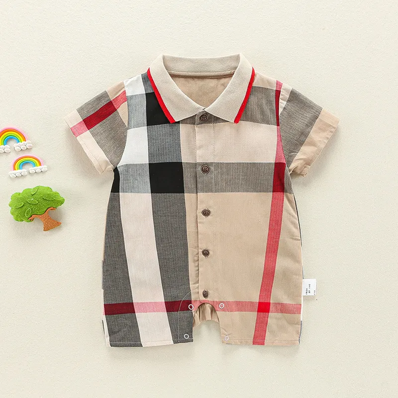 Rompers Baby Boys Plaid Romper Summer Spädbarn Frontknappar Spelar Born Kids Cotton Slå ner krage Kort ärmkläder 230418