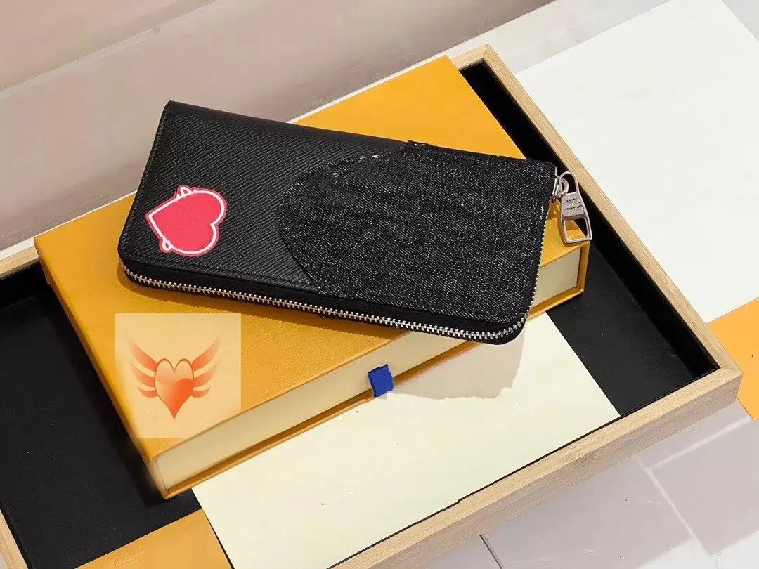 Senior Wallet Designer Luxury Clutch Physical Map Contact Customer Service Compartment Design To Easily Accommodate Cash Bank Card Change XB40050
