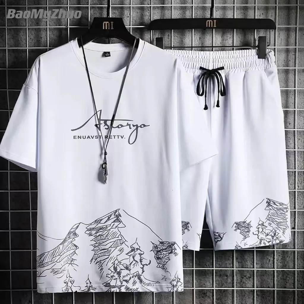 Parcours masculins Sumds Summer Tracksuit 2 Pieds Set Fashion Casual Solid ShortSleeved Tshirt and Shorts Sport Costume Breathable Man Clothing 230418