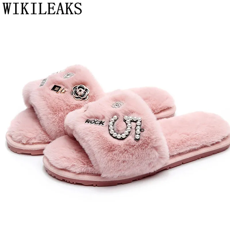 Chinelos Designer Perfume Decorativo Fur Slider Mulheres Inverno Flap Chá Flor Pérola Pérola Sandálias Mulheres Rosa Slider Pantufas 231118