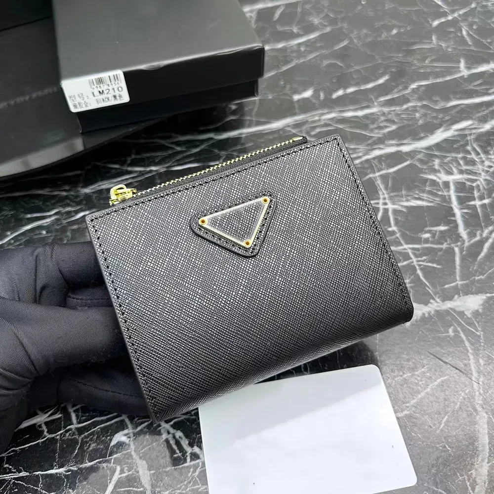 Luxurys Designer Wallet Purse for Women Mensカードホルダートライアングルコインポーチブランドファッションウォレットコイン財布紙幣バッグカード所有者ブラックピンクパスポート