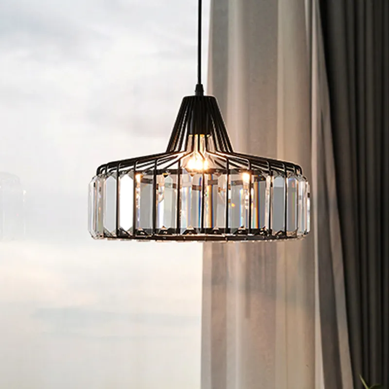 Lampadario di cristallo moderno nordico Camera da letto in stile giapponese Illuminazione in ferro battuto Ristorante Decorazione della casa Anello Lampade a LED