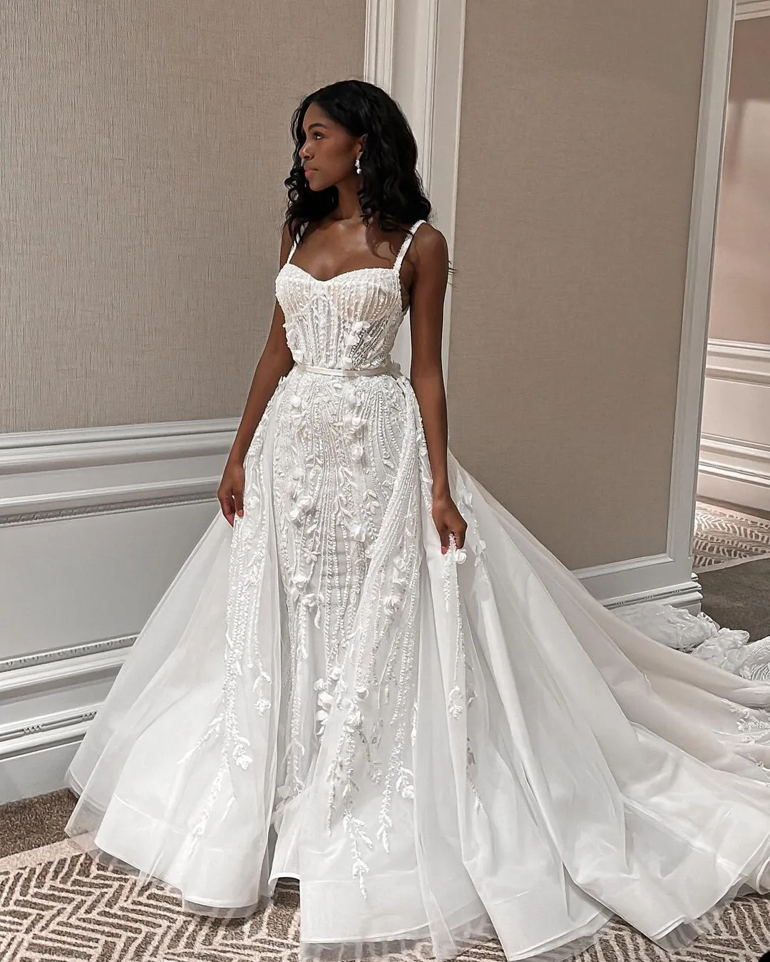 Gorgeous Mermaid Wedding Dresses Spaghetti 3D Lace Applicants Stripe Backless Zipper Chapel Gown Custom Made Plus Size Bridal Gown Vestidos De Novia