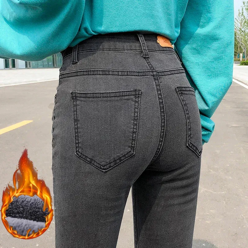 Женские джинсы, зимние женские теплые бархатные 2023, повседневные женские эластичные брюки, женские джинсовые брюки Y2K, мягкие флисовые леггинсы 231117