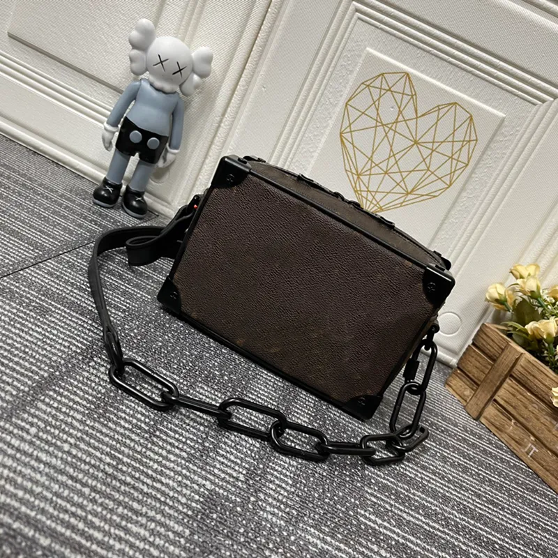 Luxurious Corium Designer Fancy Vanity Bag Top Quality Toiletry Trolley Case With Professional Letter Design From Fashionbag6668 49.55 DHgate.Com