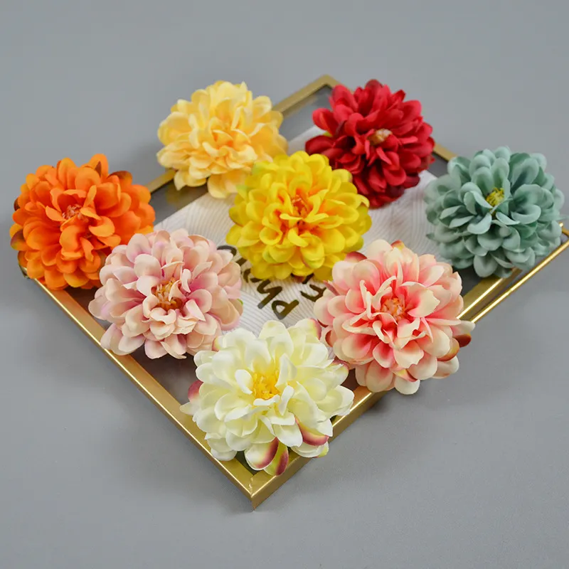 7cm kunstmatige chrysanthemum bloemhoofden ambachtelijke decoratieve bloemen bruiloft achtergrond decoratie weggids (50 stcs)