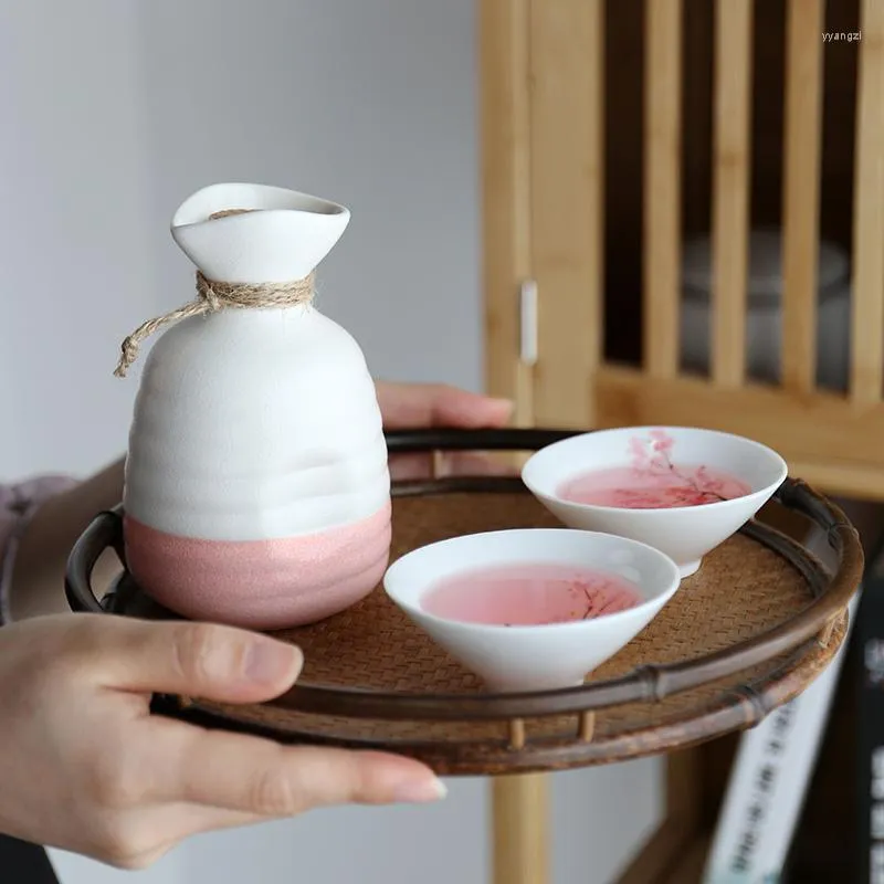 Пыльки бедра керамический антикварный кувшин Домашний китайский набор маленький белый винный бутылка.