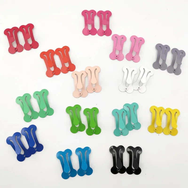 Accessoires pour cheveux 50 pièces 2.5 cm Mini pince à cheveux en forme d'os pour animaux de compagnie épingle à cheveux Snap chiot chat chien accessoires de toilettage enfants barrettes de cheveux 231118