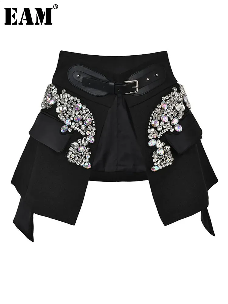 Skirts EAM Black Irregular Rhinestone Belt Mini Half Ski High Waist Womens Fashion Trend Spring Autumn JY75801 231118
