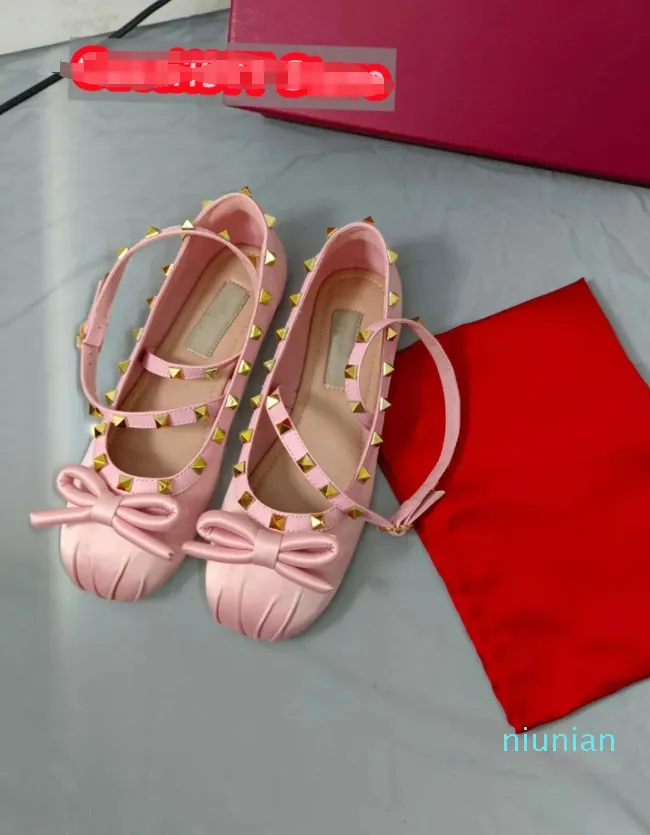 Zwarte ballerina's designer schoenen dames lente gewatteerde lederen slip op ballerina luxe ronde neus dameskleding schoenen