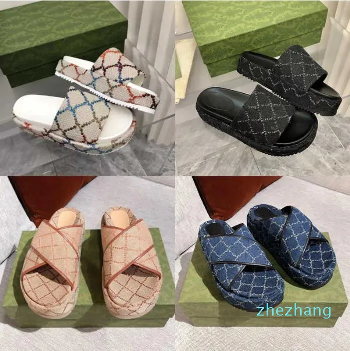 2023-designer Platforma Platforma Slajda Sandał Sandał Grube dna Lady Flip Flops Haftowane drukowane luksusowe letnie buty plażowe 35-42