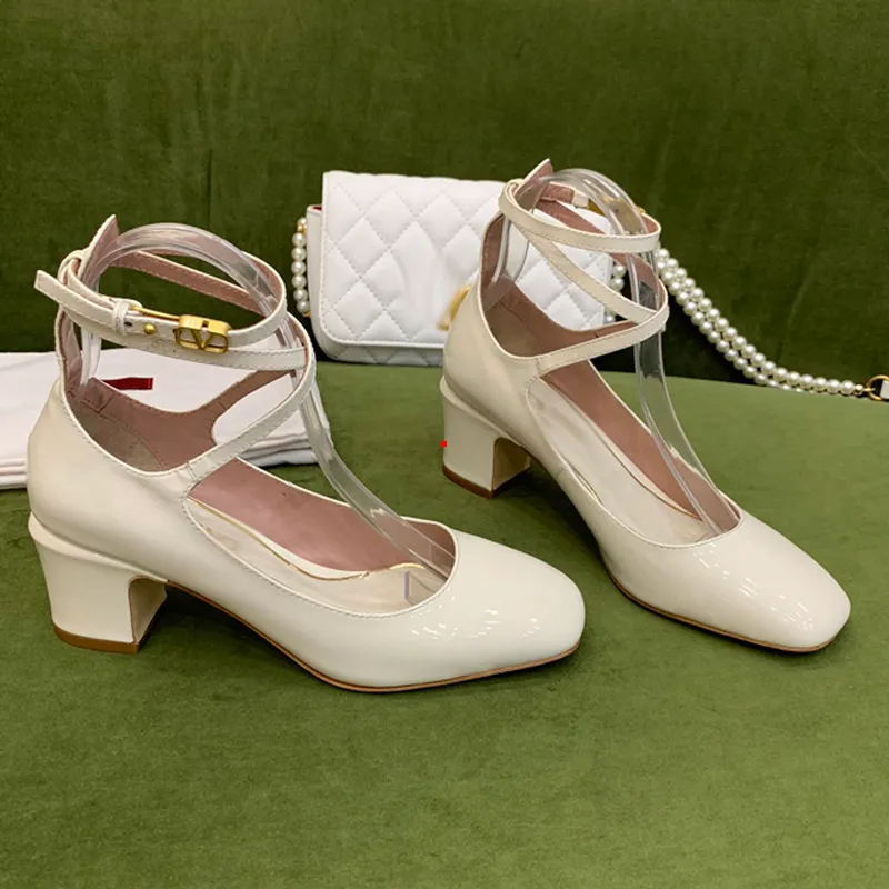 Scarpe basse top con il tacco