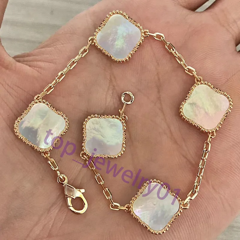 A114 44 Four Chain Leaf Clover Charm Bransoletka Złota Beige Women and Girls Mother of Pearl Jewlery Designer for Women Ccjewelrygood