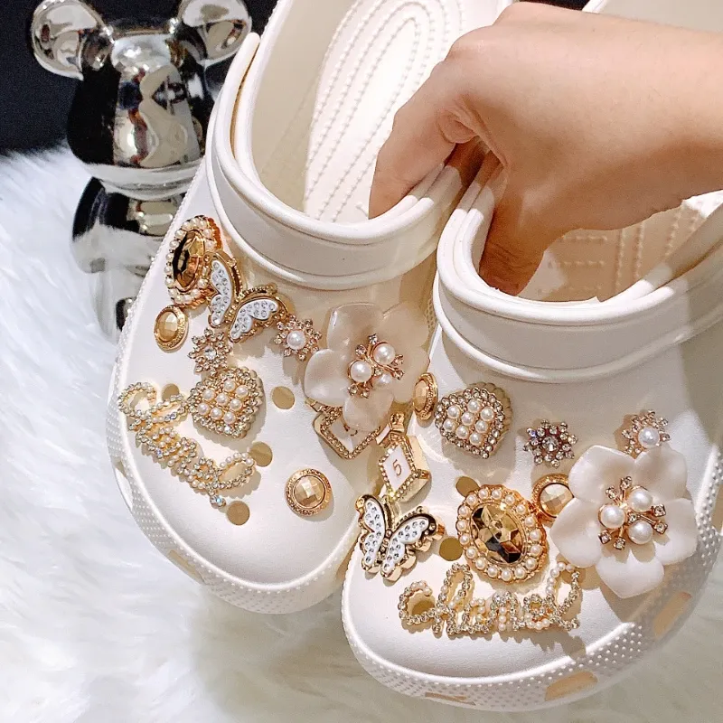 Pearl crocs hot sale