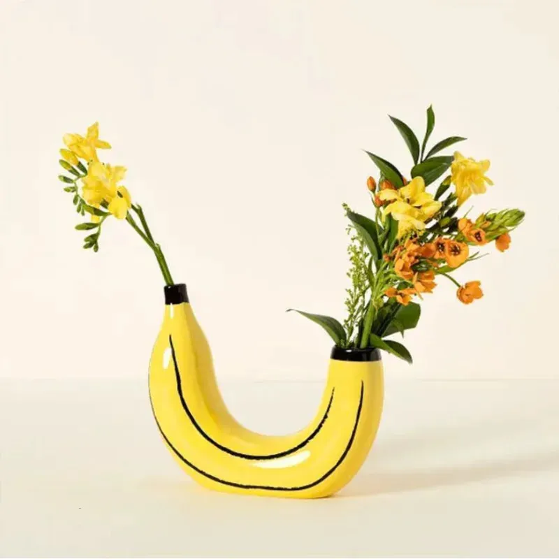 Vases Banane Vase éclectique Unique banane résine Vase en jaune fleurs arrangements bureau vase décoration salon décoration de la maison 231117