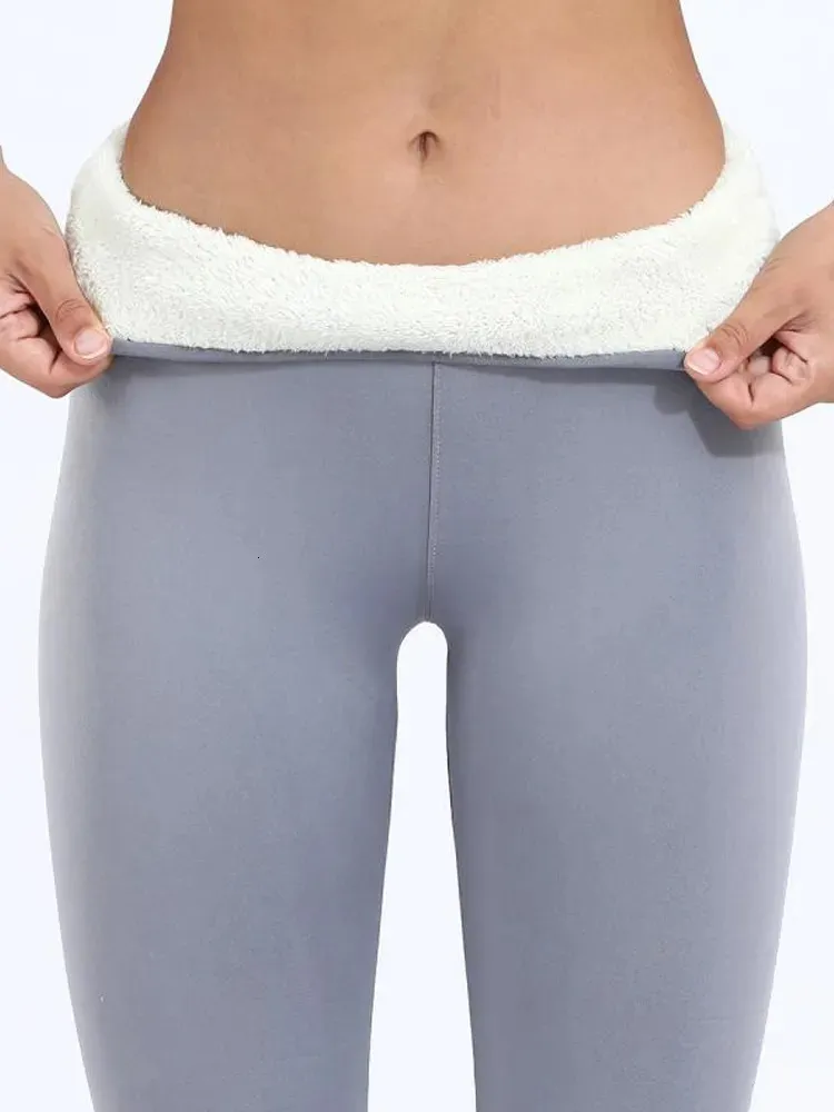 Kvinnors byxor capris varma leggings kvinnor vinter byxor tjock sammet ben