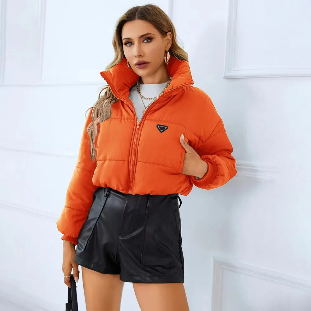 2023 Designerjacke Frauen Pelzmantel Flauschige Jacke langhändiger Designer Frauen schlanker Sunning Jacket Down Jacke Windproof Short Parka