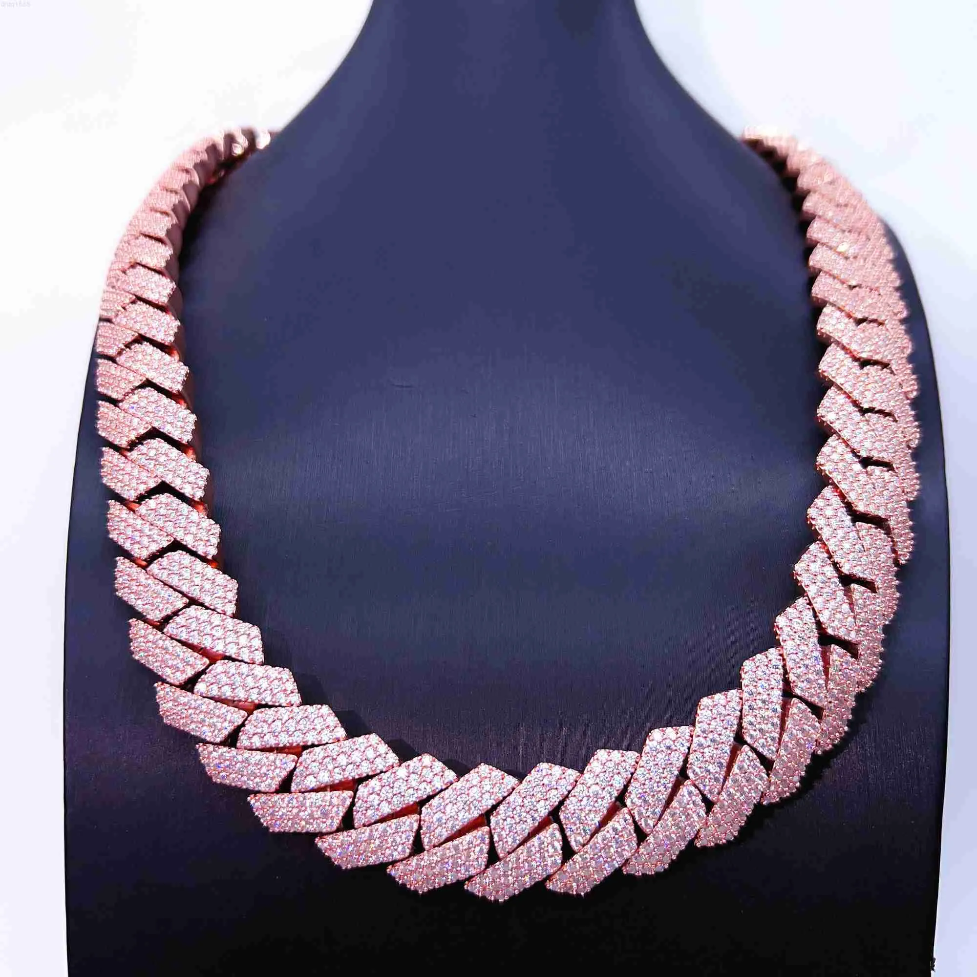 Naszyjniki wiszące 3 Rose Rose Gold Cuban Link łańcuch 20 mm 24 cali