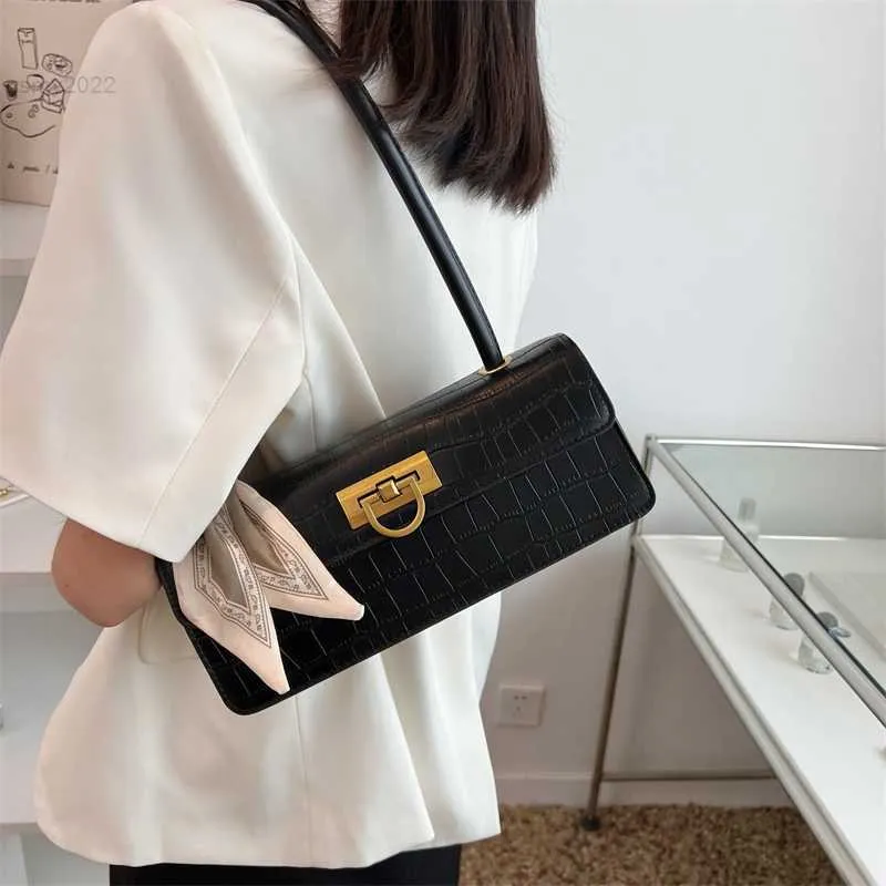 Shoulder Bags Fashion Silk Scarf Woman Armpit Bags High Quality Leather Shoulder Bag Brand Purses and Handbags Designer Tote Bag Cute Clutch