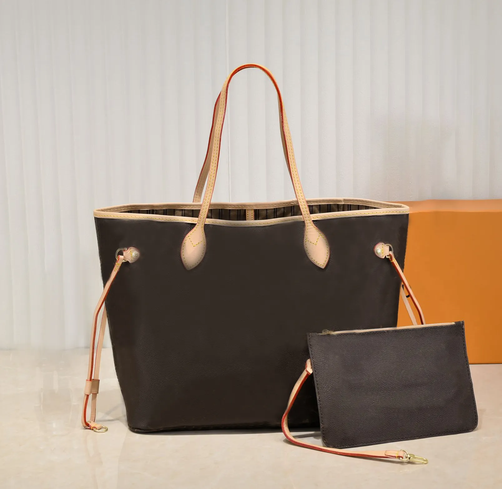 Designer travel purse hotsell