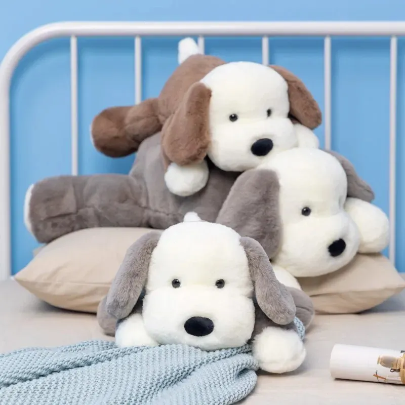 Pluszowe lalki 30 cm cięcie leżące pies pluszowa poduszka z zabawkami wypełniona komfortem zwierząt miękki lalki dla dzieci prezent urodzinowy Boże Narodzenie 231117