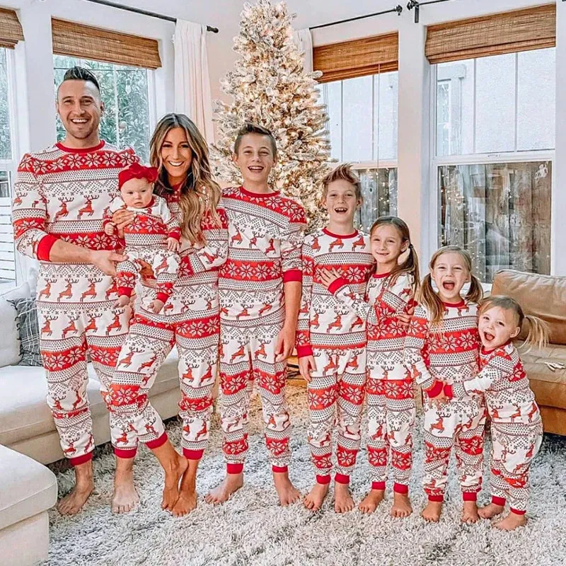 2023 Christmas matching christmas pajamas for Mommy and Me Soft and Cute Sleepwear for Adults and Kids Suit for Xmas Look 231117