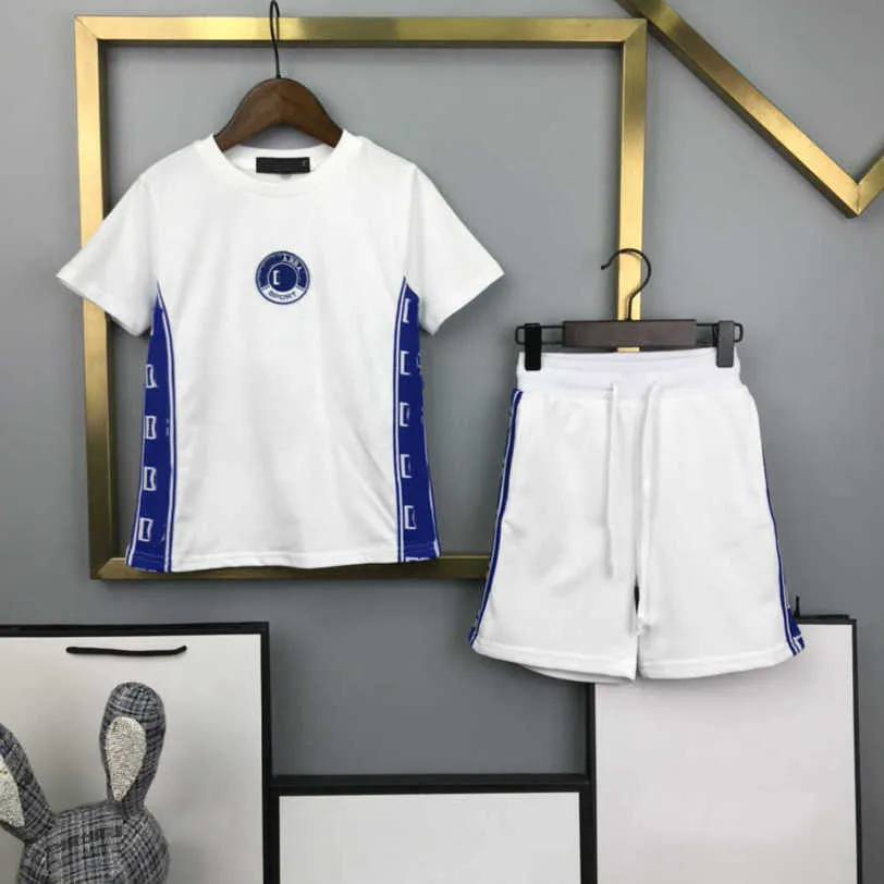 23ss meninos T-shirt Shorts terno crianças conjunto crianças roupas de grife gola redonda algodão puro logotipo bordado fita emenda impressão t-shirt shorts ternos roupas de bebê a1