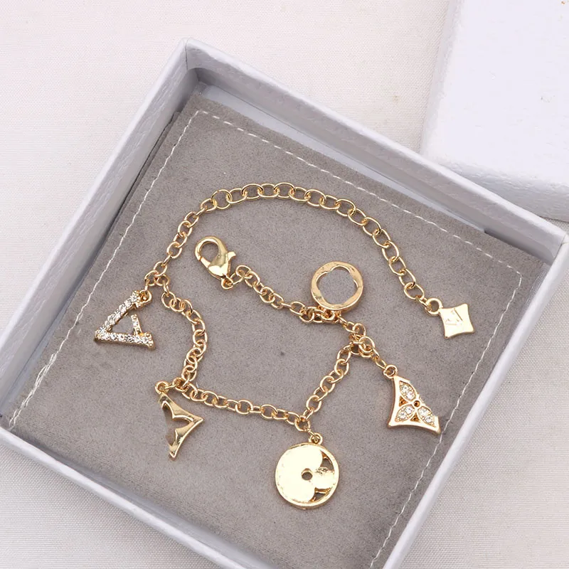 Diseñador Marca Pulsera Mujer Cadena Colgante Charm Cadenas de eslabones Exquisito Lujo 14k Chapado en oro Cumpleaños Día de San Valentín Regalo exclusivo