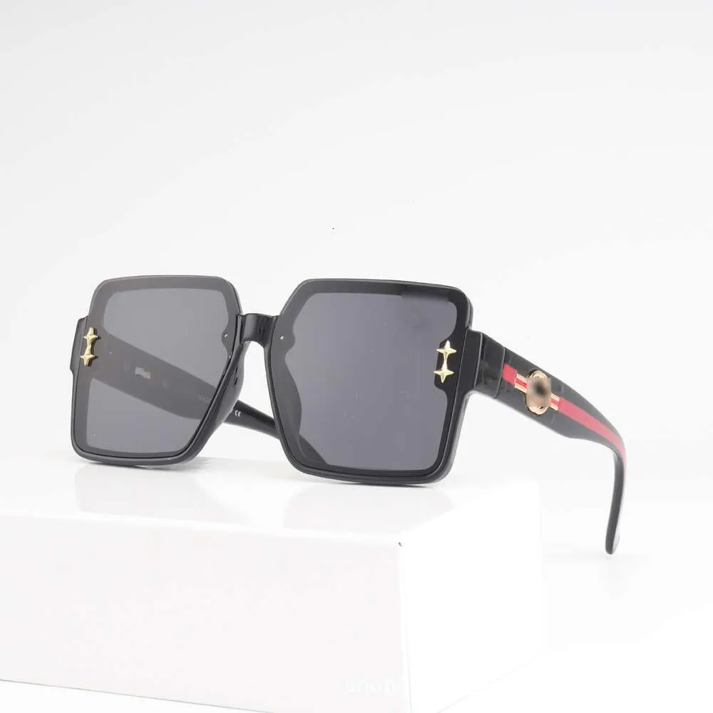 Nuevas gafas de sol con patas de espejo a rayas y montura grande en el extranjero, gafas clásicas de moda 2601
