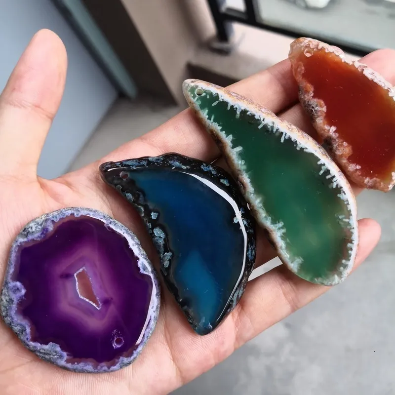 Decorative Objects 5080mm Irregular Natural Onyx Agates Geode Slice With Hole Reiki Healing Chakra Stone for Home Decoration Finding Mineral Gifts 230418