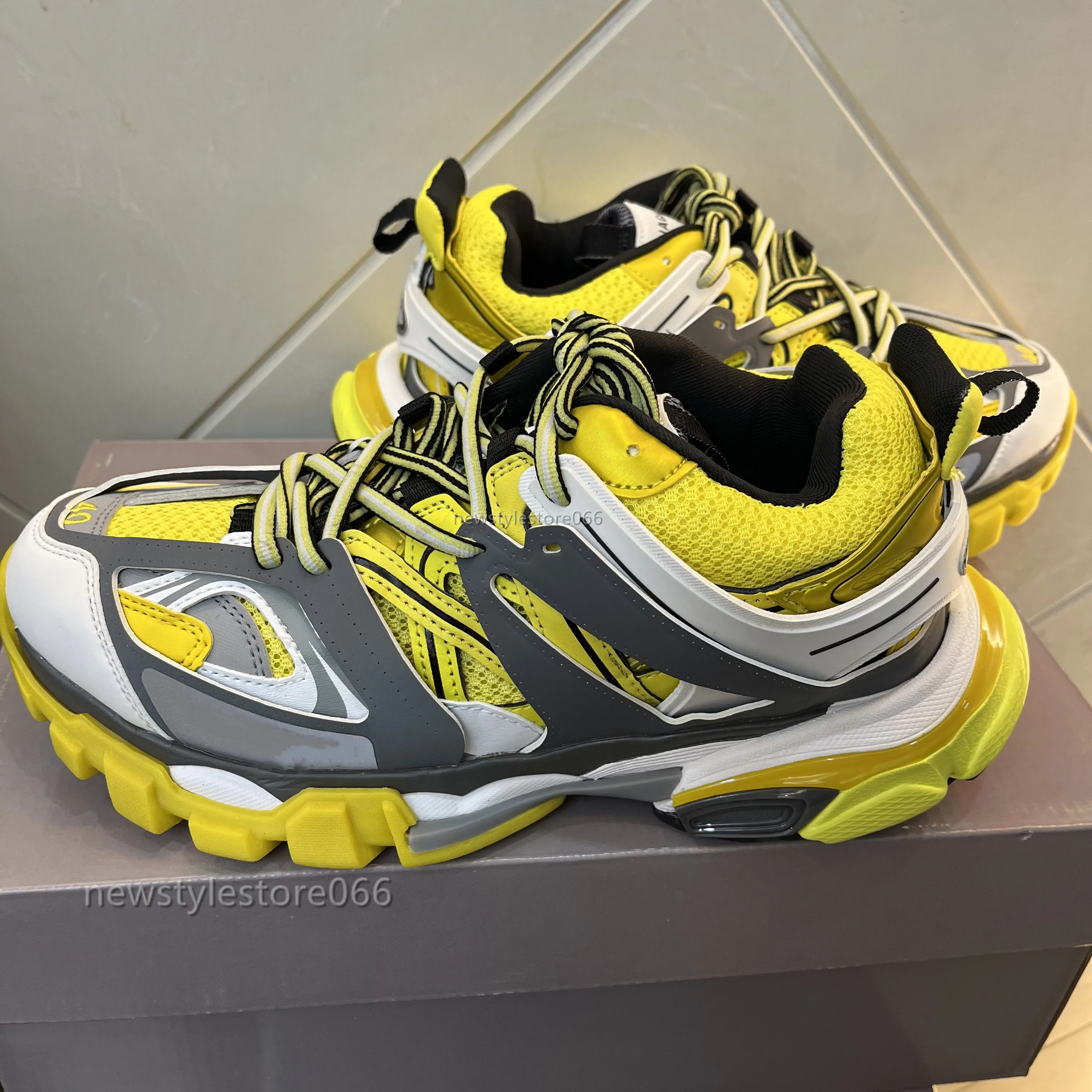 Scarpe balenciaga deals a poco prezzo