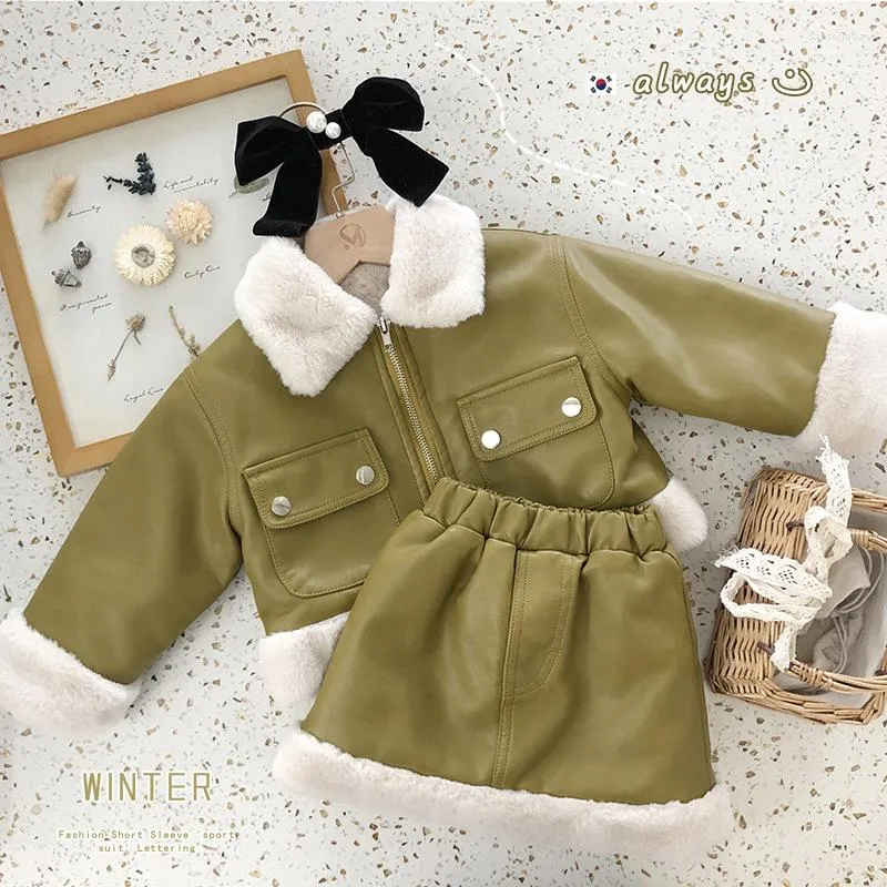 Kläderuppsättningar 2023 Baby Girls Winter Set Pu Coats kjolar Fake Päl läderdräkter Eleganta barn barn födelsedag prinsessan kläder