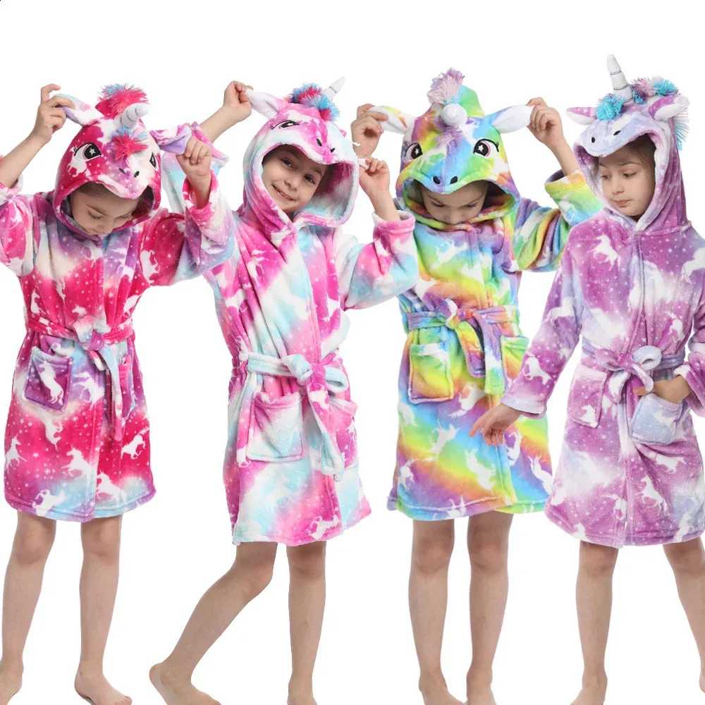 Pyjamas Girls Anime Bathrobe Robes For Children Boys Sleepwear Child Hooded Winter Nightgown Babies Toddler Unicorn Robe 231118