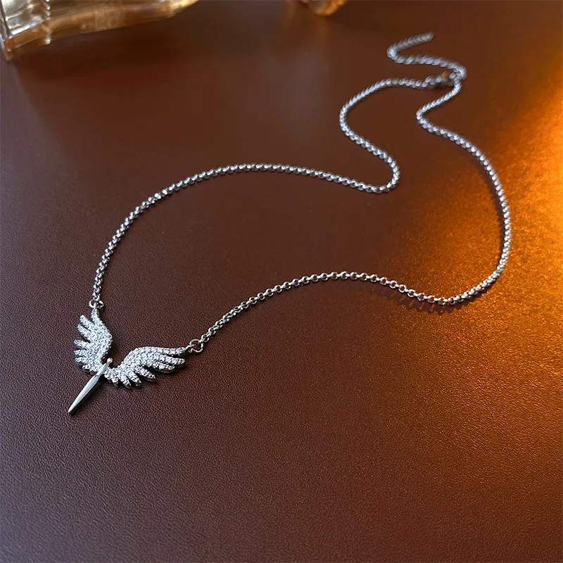 S3599 Fashion Jewelry Zircon Angel Wing Necklace For Women Light Luxury Elegant Choker Chain Necklaces