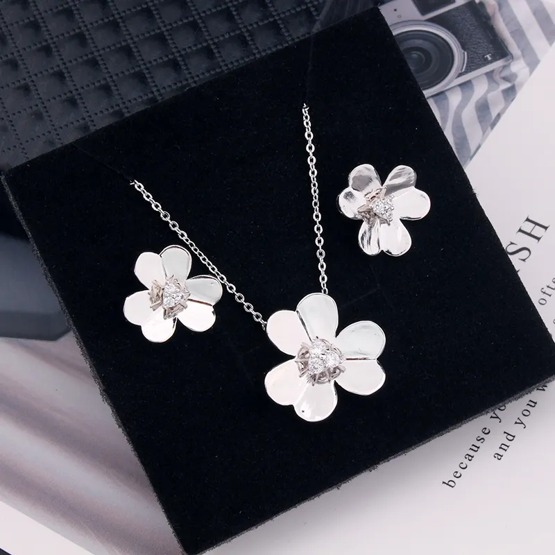 flower silver gold initial diamond cross pendant set necklace layered necklaces for women trendy designer fashion jewelry Party Wedding gifts Birthday earrings