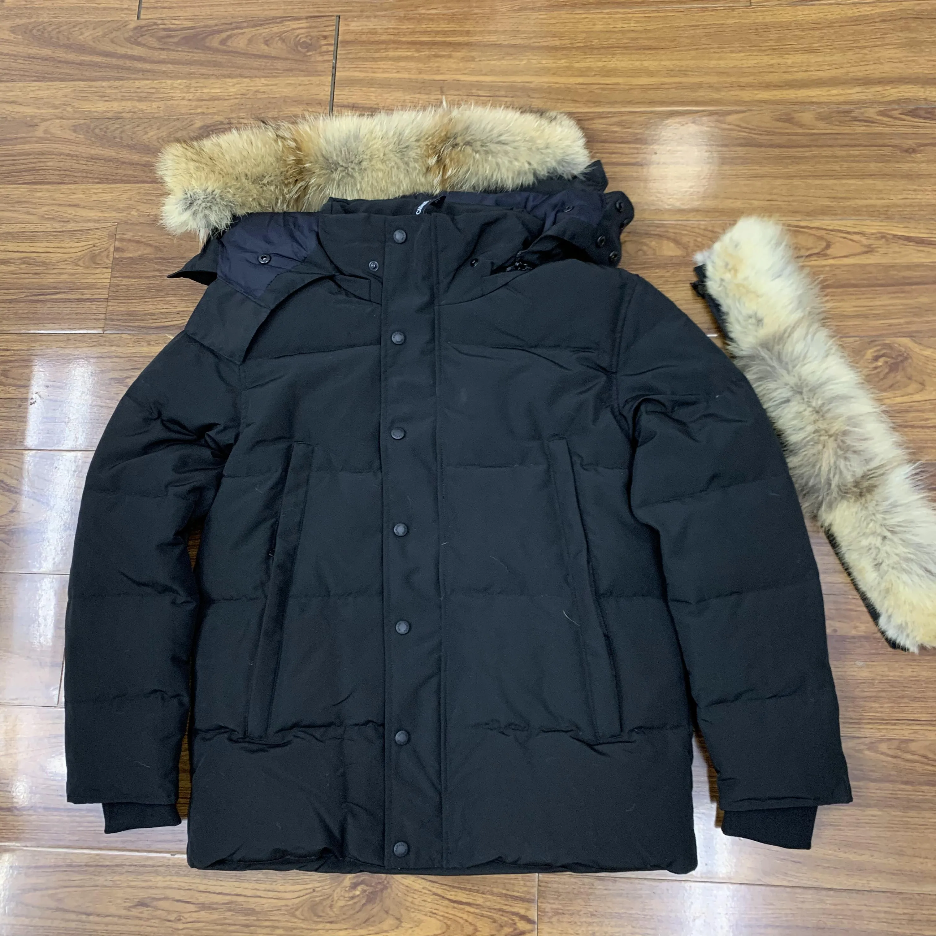 Chaquetas de plumón canadiense para hombre Parka Invierno Tela impermeable Hombres Lobo Piel Wyndham Chaqueta con capucha Fourrure Outwear Pieles de mapache Abrigo cálido