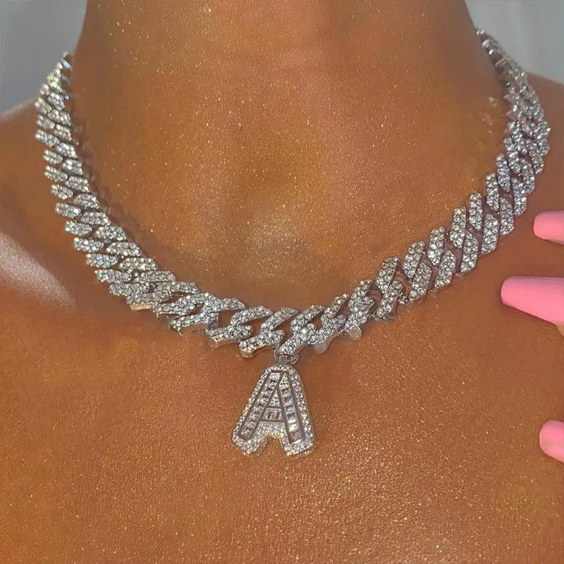 Kedjor bling hiphop a-z baguette bokstav halsband rostfritt stål för kvinnor tjock miami kubansk länk kedja män is av choker halsbas