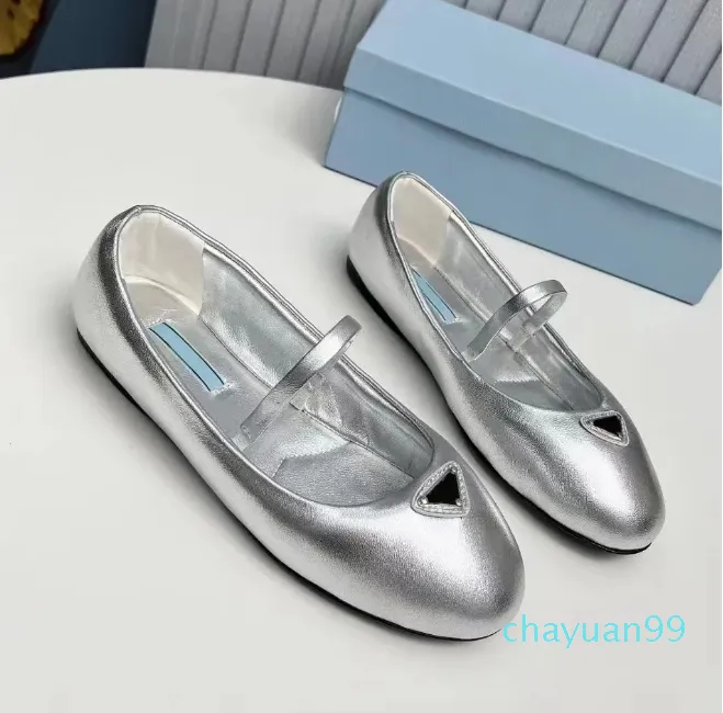 패션 디자이너 Mary Jane Shoes 여자 평평한 바닥 드레스 신발 정품 가죽 발레 댄스 슈즈 삼각형 장식 라운드 헤드 캐주얼 파티 신발 크기 35-42