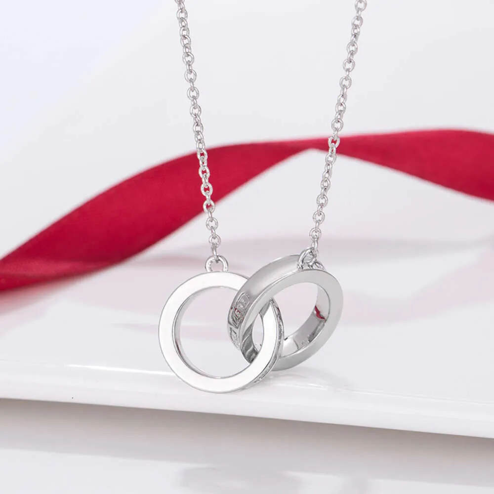 Tiffanylris q6o Pendant Necklaces Necklace t Double Circle 1837 Light Luxury Simple 925 Silver Fashion Temperament Love Female Cla