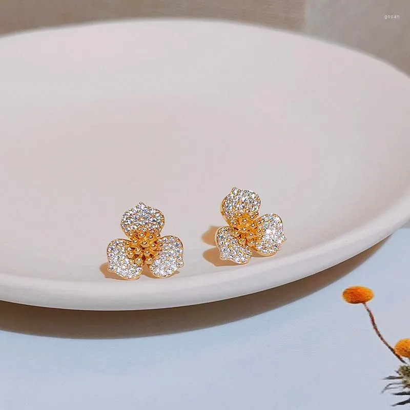 Stud Earrings Cute Romantic Lovely Clear Cubic Zirconia For Women Fashion Elegant Oorbellen Bijoux Party Gifts