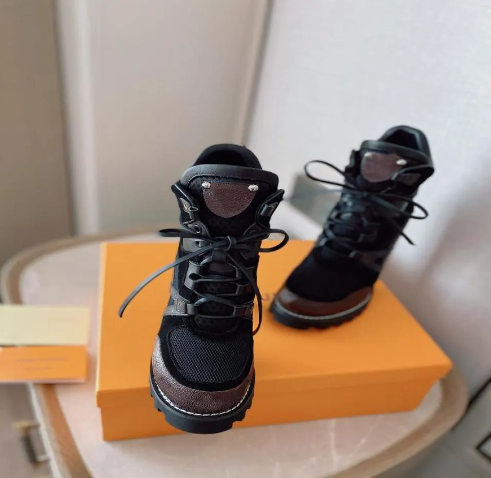 2022 Star Trail Ankle Boot Designer Luxury Women Martin Boots Deser Genuine Leather Booties High Heel 트레드 고무 아웃솔 1026750