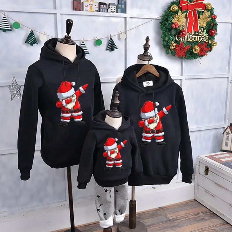 Family Matching Outfits Parent child Clothing Autumn Winter Hoodies Cute Christmas Santa Print Pullover Sweatshirt For Men And Women Kids Clothes 231118